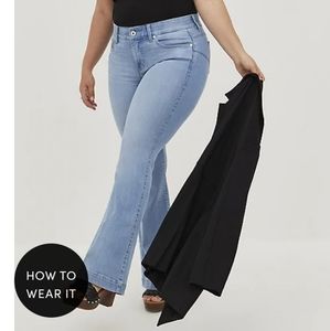 Torrid Women's Plus size 20 Short Jeans First at Fit Flare Bootcut Bottom